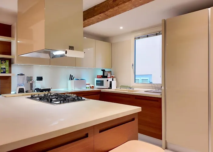 Pellicceria Charm Lägenhet