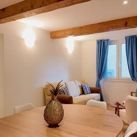 Pellicceria Charm Apartment *